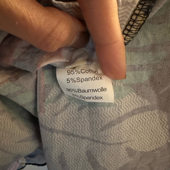 Rebel Love brand dress in a size medium. Very good condition, with pockets - Picture 6 of 11